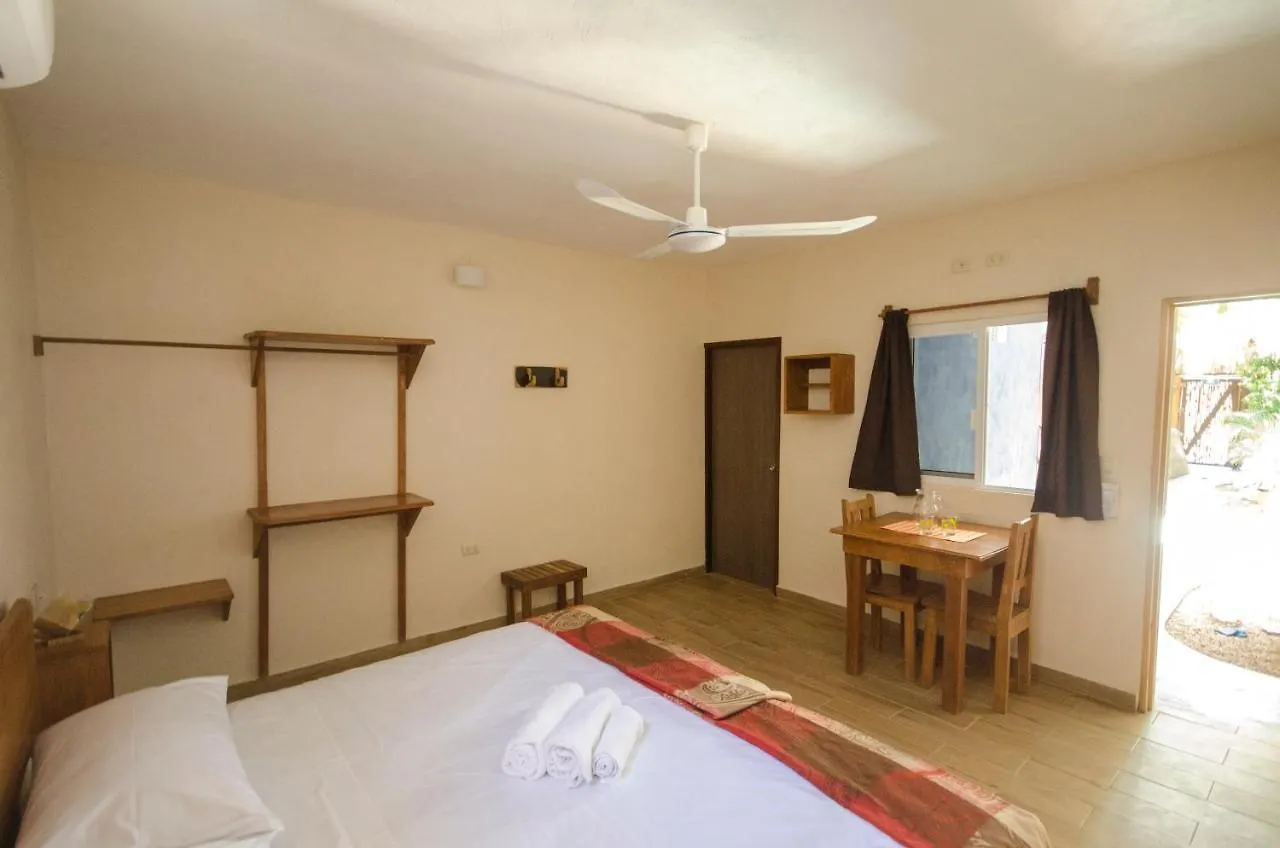 **  Casa Almendro Hotel Tulum México